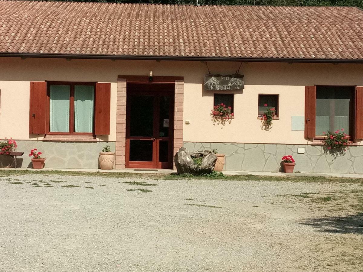 Agriturismo Rio Ricco Busana Luaran gambar