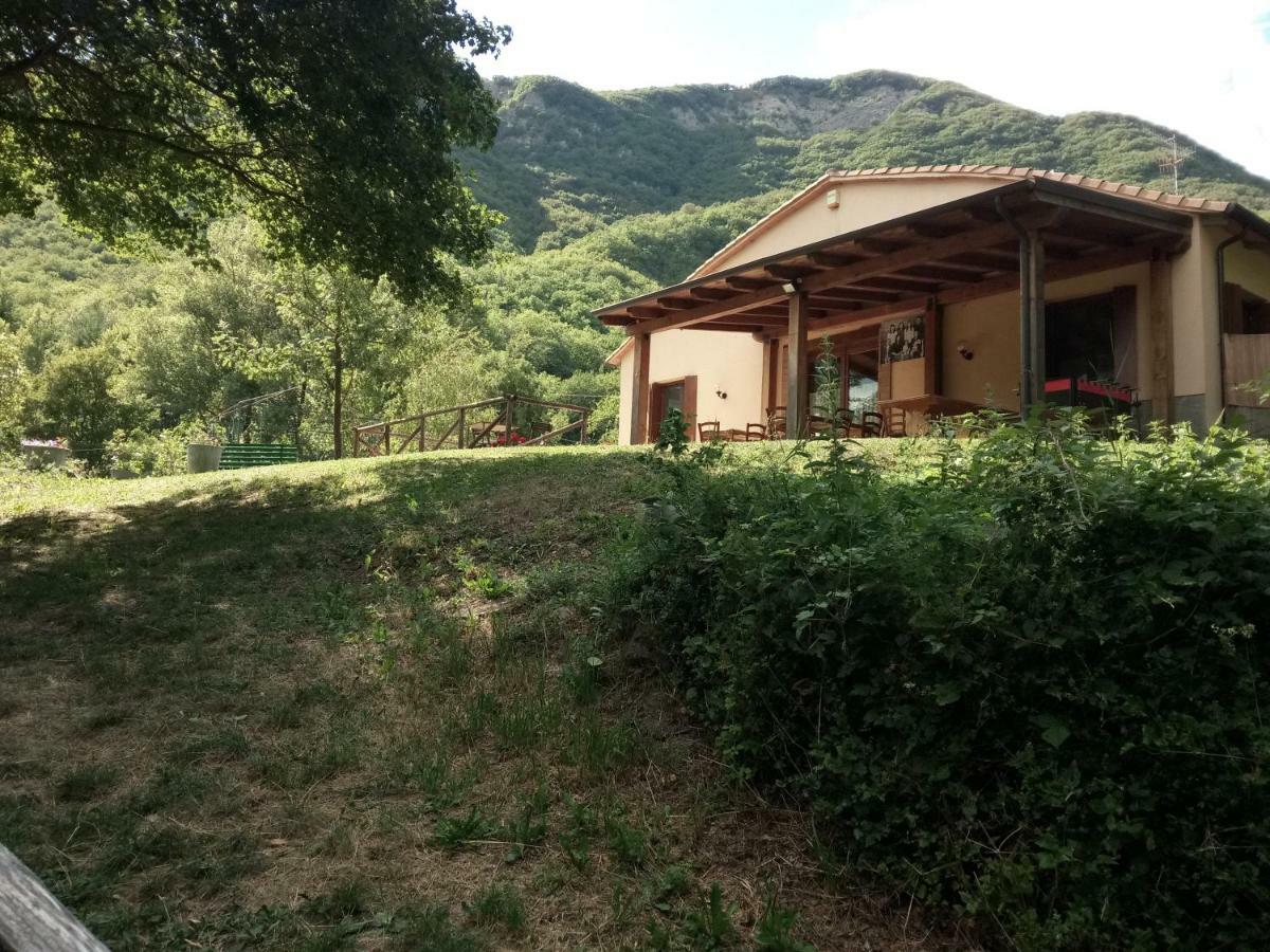 Agriturismo Rio Ricco Busana Luaran gambar