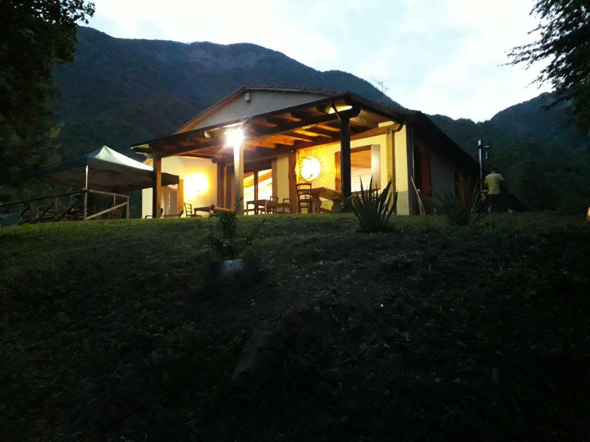 Agriturismo Rio Ricco Busana Luaran gambar